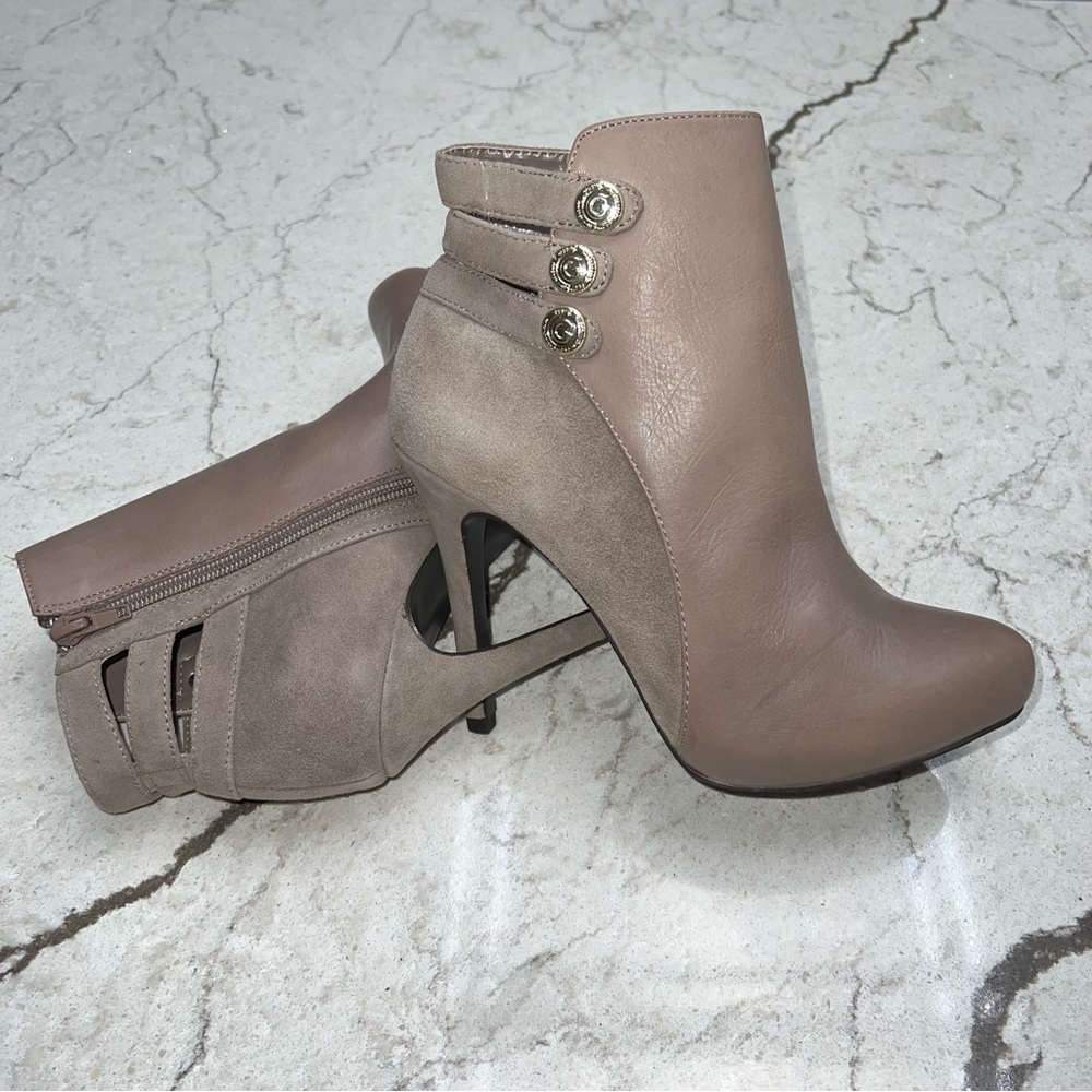 Guess Cutout Hidden Platform Ankle Bootie